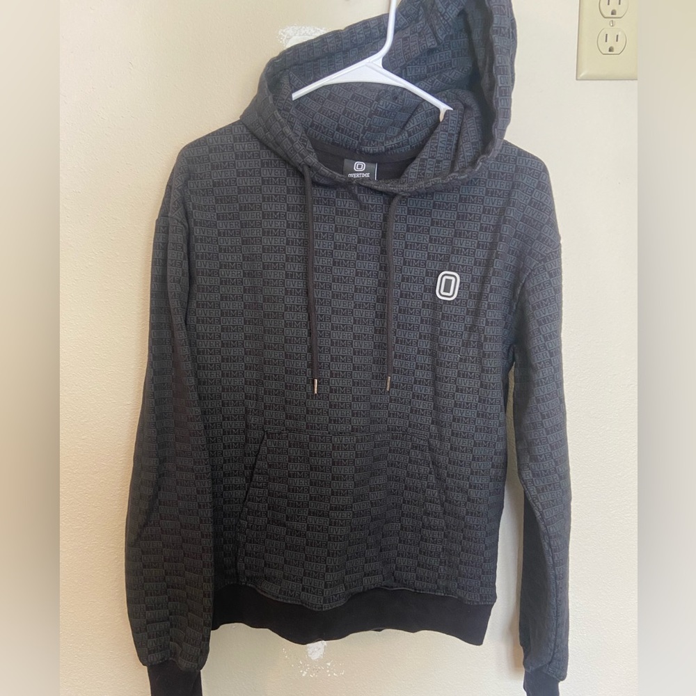 Mens Overtime Hoodie (never worn too small for my son)